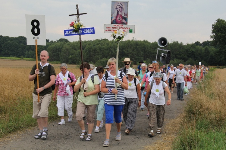 69. Pielgrzymka Rybnicka - dzień 1. - za Książenicami