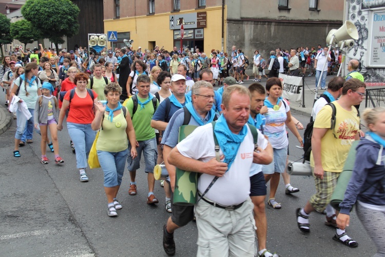 69. Pielgrzymka Rybnicka - postój w Miasteczku Śl.