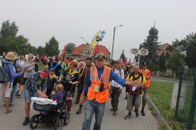 Kościół parafialny na szlaku