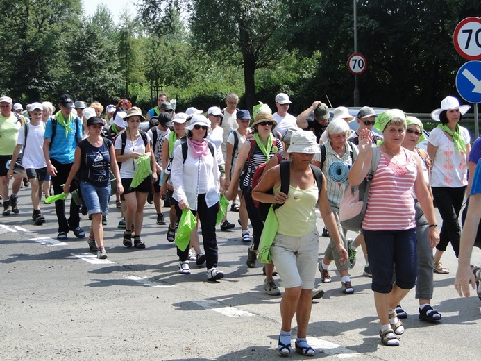 69. Pielgrzymka Rybnicka - droga ze Stradomia na Jasną Górę