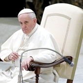 Papież modli się za ofiary trzęsienia ziemi