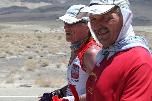 Na trasie Badwater Ultramarathon