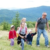 Idąc na Jasień, warto uważnie się rozglądać, bo po drodze można znaleźć skarby!