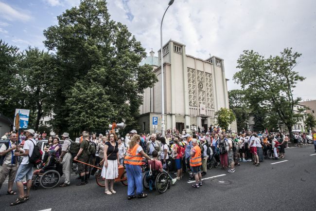 "Jesteśmy" - niepełnosprawni idą na Jasną Górę