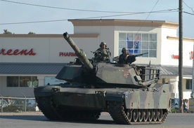 250 czołgów i innych amerykańskich pojazdów w Polsce