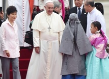 Papież już w Korei