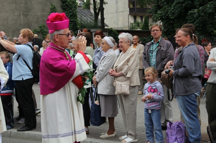 Pielgrzymka kobiet do Piekar - początek uroczystości