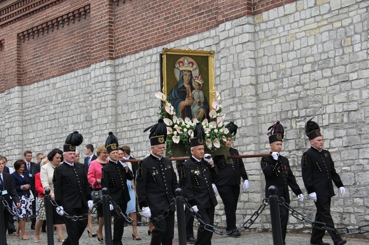 Pielgrzymka kobiet do Piekar - początek uroczystości