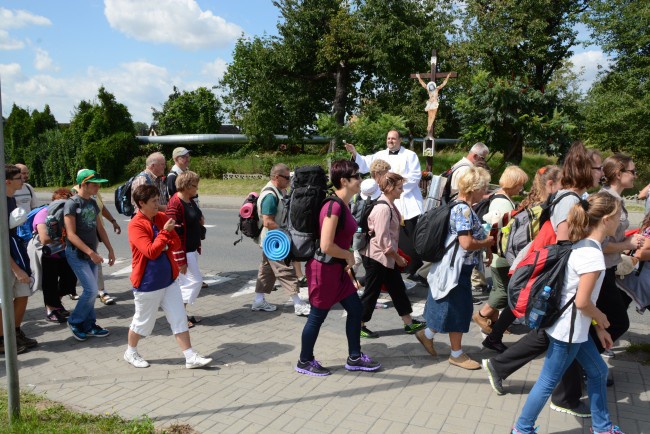 Grupa prudnicka wychodzi na szlak