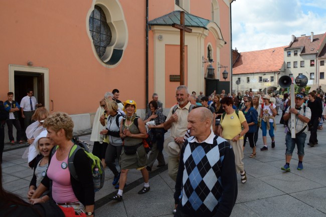 Grupa prudnicka wychodzi na szlak