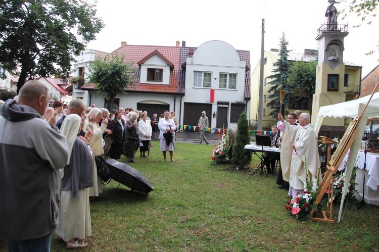 Msza św. na skwerze bł. Bolesławy Lament