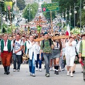  W tym roku jako pierwsza na Jasną Górę wchodziła kolumna opoczyńska 