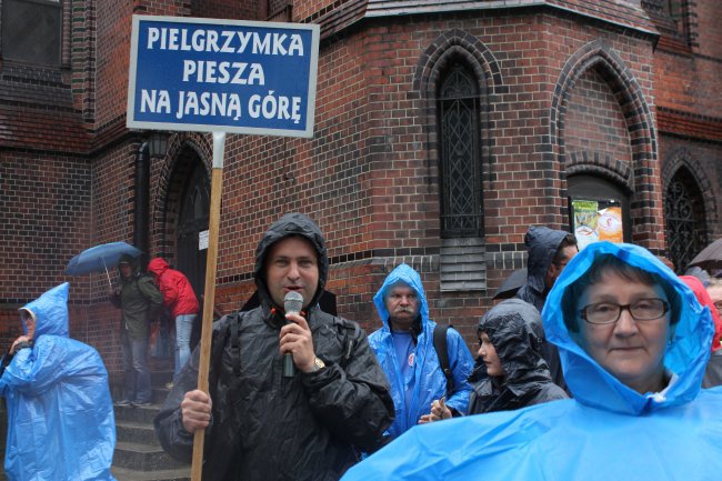 XXII Gliwicka Piesza Pielgrzymka na Jasną Górę - cz. 1