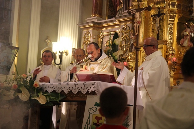 Prymicje bp. Kusego w kościele św. Elżbiety w Cieszynie