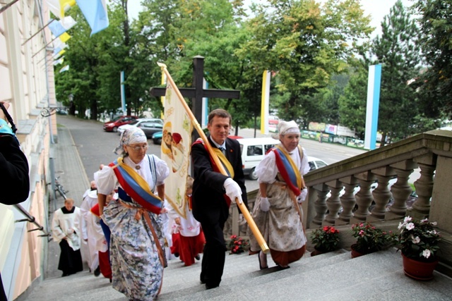 Prymicje bp. Kusego w kościele św. Elżbiety w Cieszynie