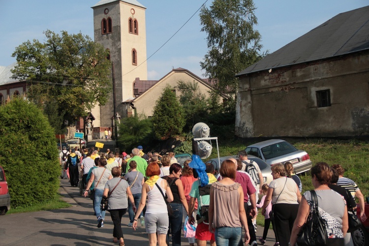 Pielgrzymka dekanatu Branice do Nasiedla