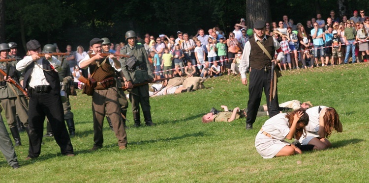 Inscenizacja walk w parku Kościuszki 