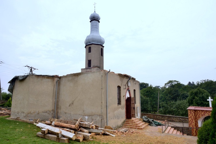 Drogomiłowice remontują światynię