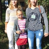 Pani Małgorzata (z prawej), mama Mai (w środku), pochodzi z wielodzietnej rodziny. Rodzeństwo bardzo ją wspiera. Na zdjęciu z siostrą Bogumiłą