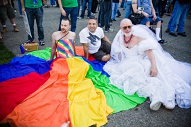 Nowe prawo umożliwi Polakom wejście w homozwiązki