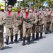  Defilada „Sokoła” przeszła przez centrum Międzybrodzia