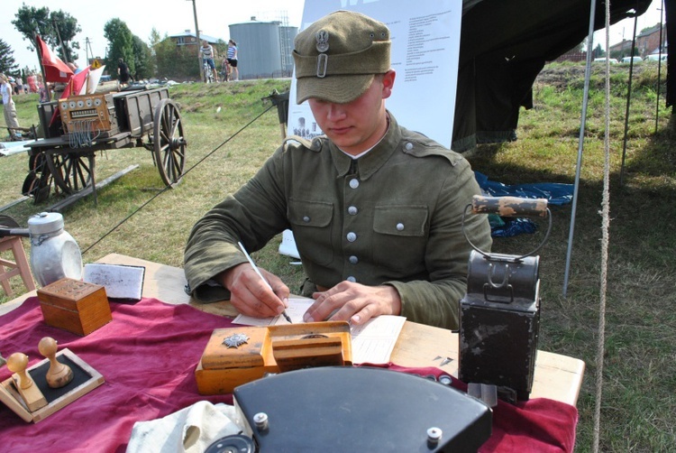 Piknik historyczny w Kozłowie Szlacheckim