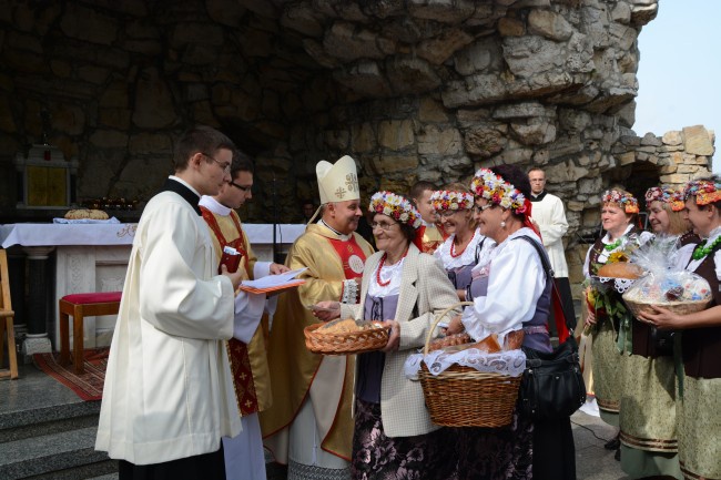 Dożynki diecezjalne na Górze św. Anny