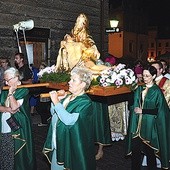 Procesja przebłagalna ulicami Tarnowa z łaskami słynącą Pietą