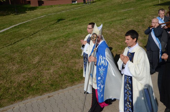 Procesja z Matką Bożą