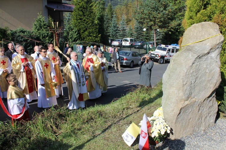 Nowy szlak papieski w Beskidach