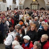 Z roku na rok, rośnie liczba uczestników pielgrzymki różańcowej do Barda