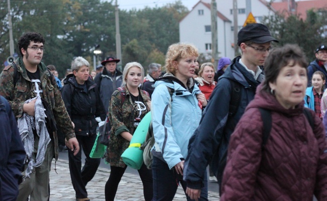 Piesza pielgrzymka do grobu św. Jadwigi