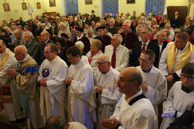 Abp Mieczysław Mokrzycki w Wałbrzychu