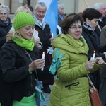 Tam świętych noszą na rękach