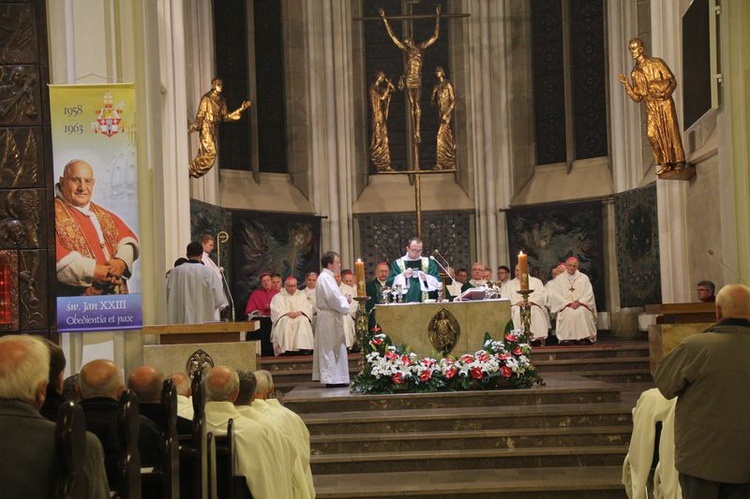 80. rocznica urodzin abp. seniora Damiana Zimonia