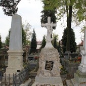 Internetowa wyszukiwarka obejmuje trzy tarnowskie cmentarze