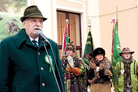 Andrzej Sontag, prezes Okręgowej Rady Łowieckiej w Łodzi, ogłasza rozpoczęcie sezonu łowieckiego