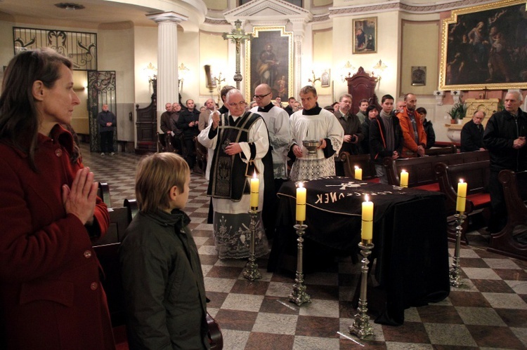 Msza Requiem za prymasów w Skierniewicach