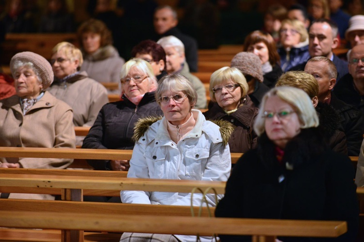 Poświęcenie witraża w Świebodzicach