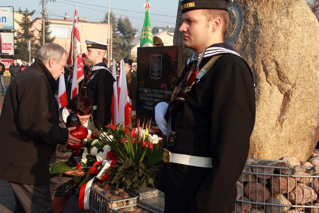 Odsłonięcie Pomnika Żołnierzy AK w Rumi.