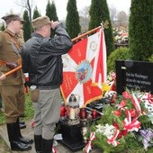 Grób wojenny Edwarda Biesoka "Edka" i 5 żołnierzy NSZ na cmentarzu w Mazańcowicach