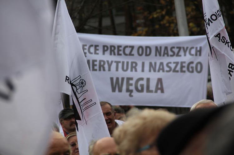 Emeryci górniczy protestowali