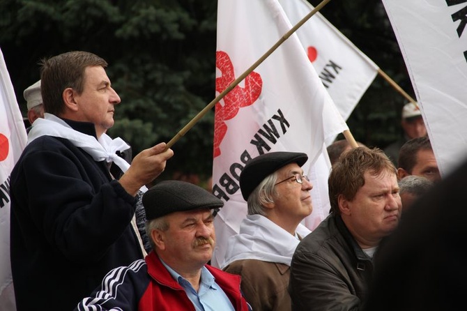 Emeryci górniczy protestowali