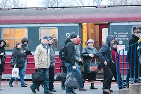  Podróżujący kolejami nie kryją rozczarowania z poziomu świadczonych usług i coraz większych opóźnień