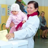 Na Lubelszczyźnie głosowano w prawie osiemdziesięciu gminach i miastach
