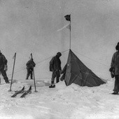 103 lata temu Amundsen dotarł na Biegun Płd.