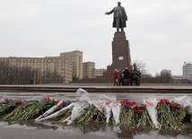 Na Ukrainie obalono kilka pomników Lenina