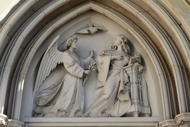 Anioł wszedł nie tylko do domu Maryi, lecz przede wszystkim do Jej duszy uważnej, zasłuchanej, otwartej