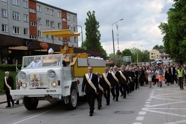 Starachowice zostały oddane w opiekę św. Janowi Pawłowi II