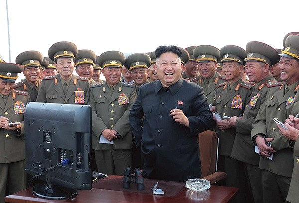 Zamach na Kim Dzong Una jest treścią amerykańskiej komedii „The Interview”. W odwecie północnokoreańscy hakerzy włamali się na serwery producenta filmu